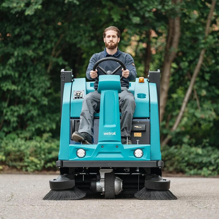 70060 Zefir Kehrsaugmaschine
