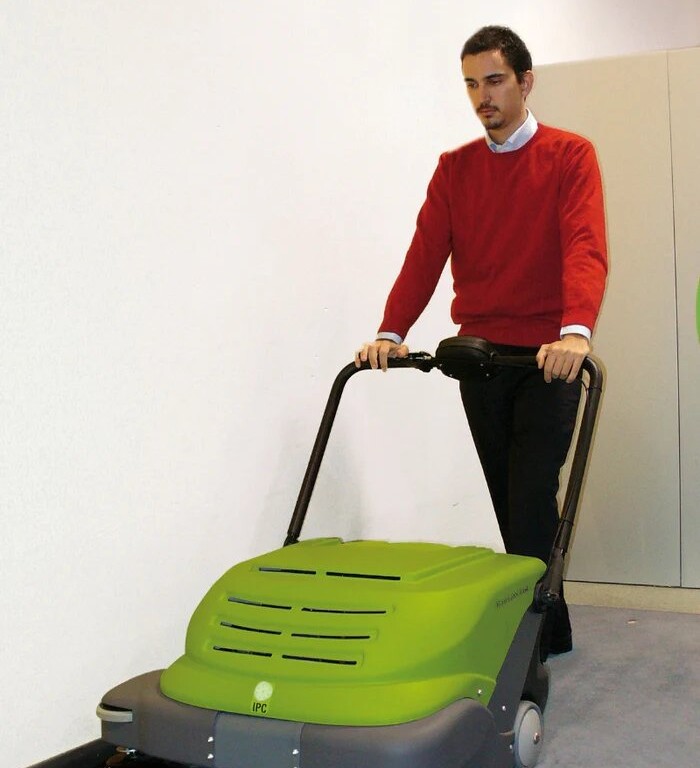 IPC-Gansow 664 vacuum sweeper - Image 2