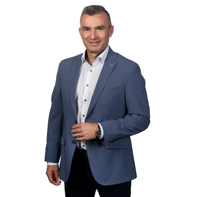 Peter Helbling