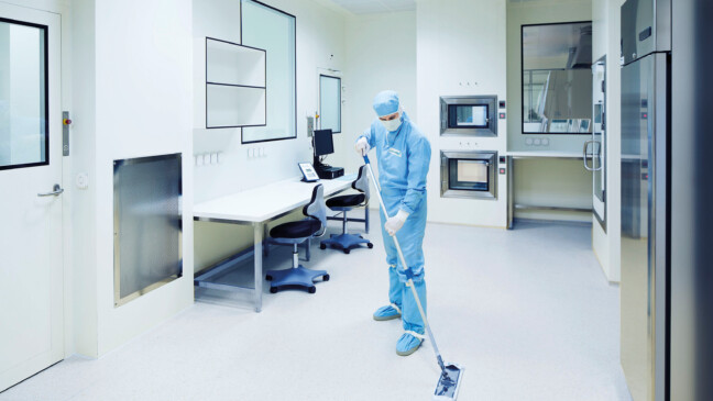 Reinigung Reinraum